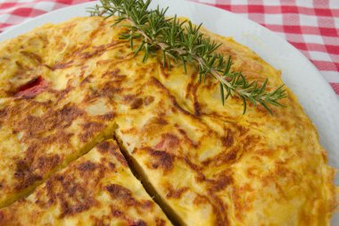 patates ve soğan omlet