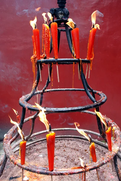 Lilin dalam temple.jpg Buddha — Stok Foto