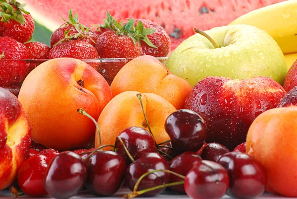 Összetétel különféle gyümölcsökkel — Stock Fotó