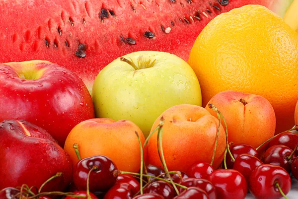 Skład z różnymi owocami — Zdjęcie stockowe