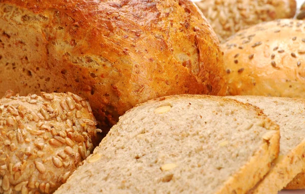 การประกอบด้วยขนมปังและม้วน — ภาพถ่ายสต็อก