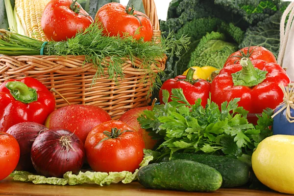 Vegetables and wicker basket — Stock Photo, Image