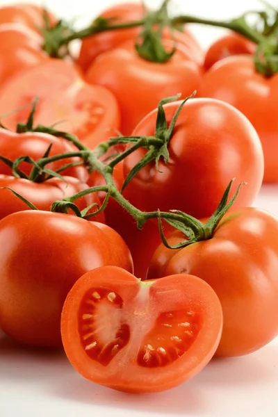 Komposition mit frischen Tomaten — Stockfoto