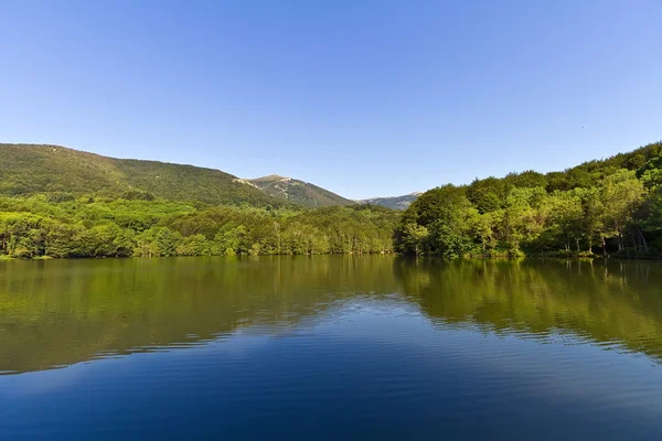 Jezero santa fe, montseny. Španělsko — Stock fotografie