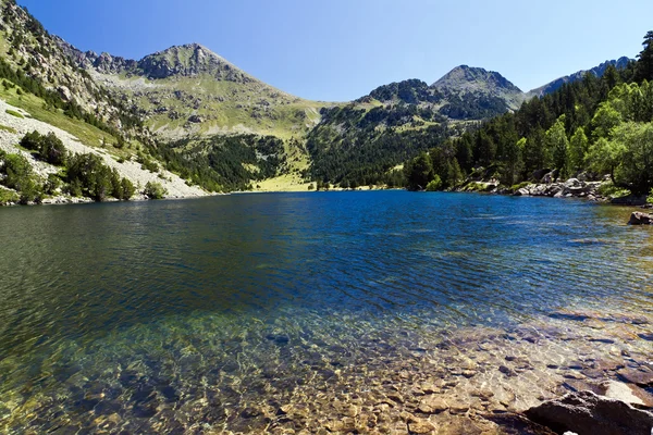Národní park Aiguestortes jezero — Stock fotografie