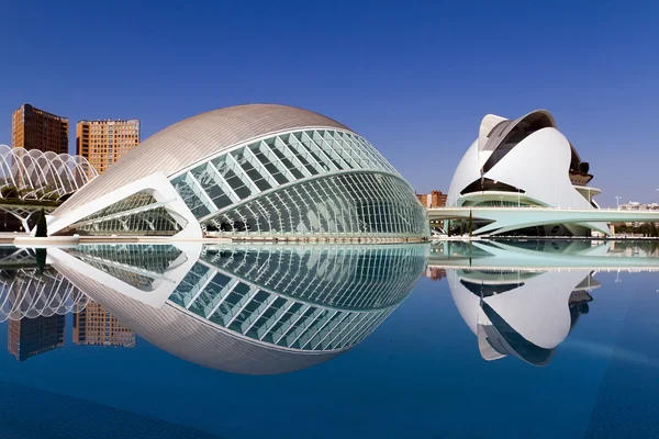 Hemisféricos en Ciudad de las Artes y las Ciencias Valencia, España — Foto de Stock
