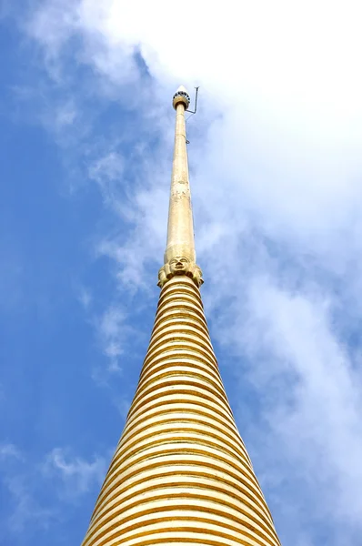 Thailändska tempel topp av Stupa — Stockfoto