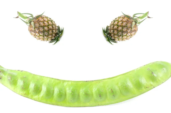 Lächeln grüne pflanzliche Nahrung — Stockfoto