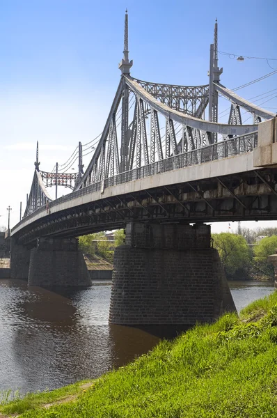 伏尔加河上的桥 — 图库照片