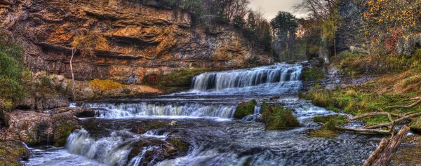 Waterfall in hdr — Stock Photo, Image