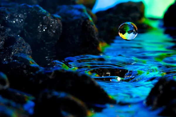 Woda kolorowy i kreatywnych kropla krajobrazy — Zdjęcie stockowe