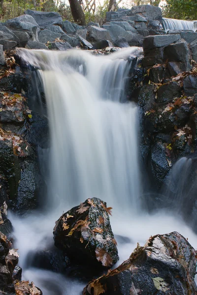 Meravigliosa cascata — Foto Stock