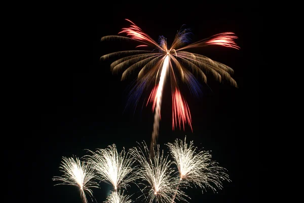 Feuerwerk im Juli — Stockfoto