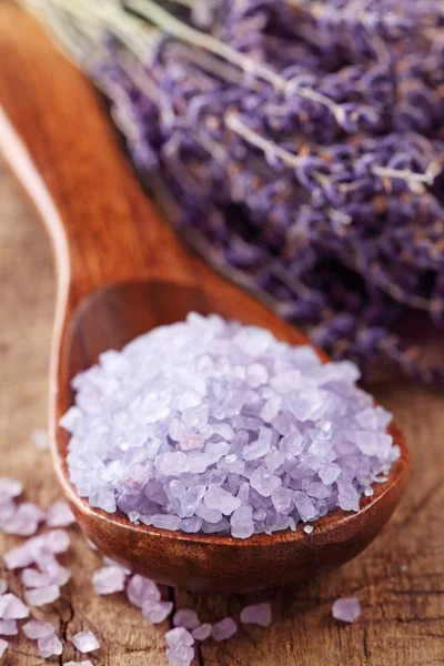 Lavender spa with sea salt — Stock Photo, Image