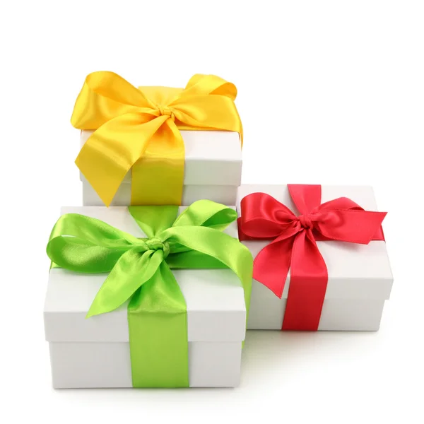 Üç beyaz hediye kutusu — Stok fotoğraf