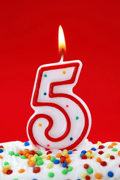 Číslo pět narozeninovou svíčku — Stock fotografie