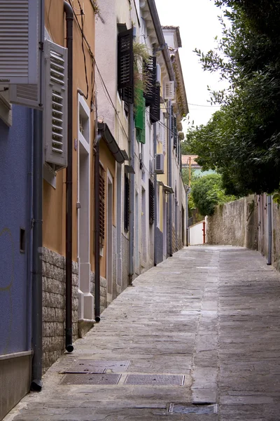 mali losinj sokakta