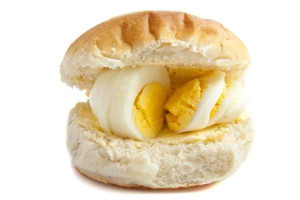パンの上に卵します。 — ストック写真