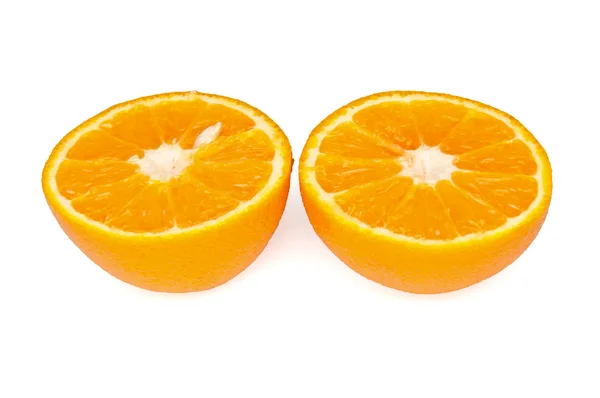 Gesneden in de helft een oranje — Stockfoto