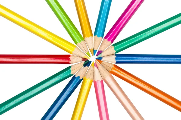 Conjunto de lápis coloridos dispostos em círculo — Fotografia de Stock