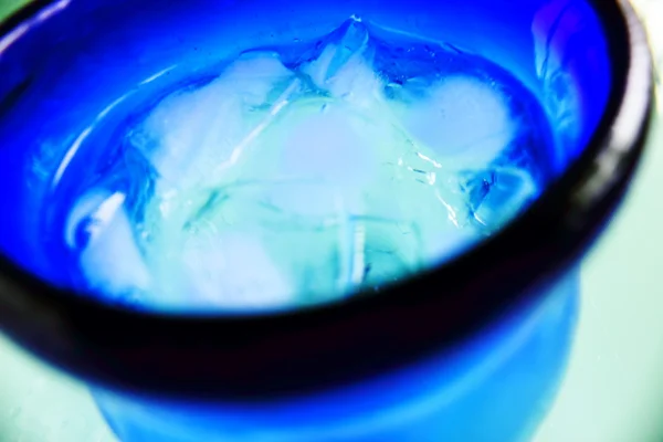 Ice in a water — Stock Photo, Image