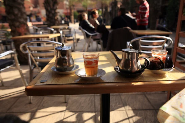 Традиційні марокканські м'ятний чай — стокове фото