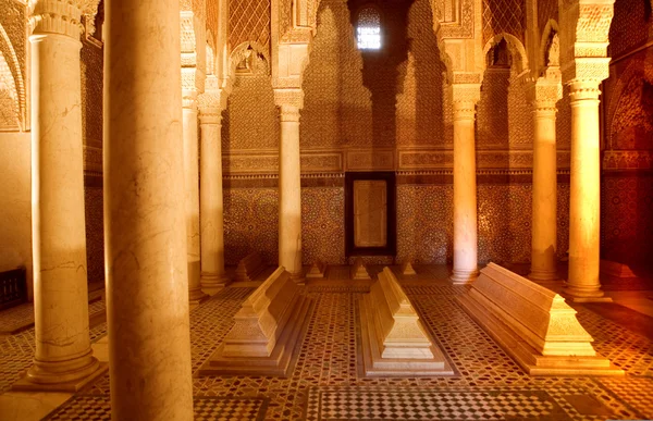 Besöka gravarna i marrakech. Marocko. — Stockfoto