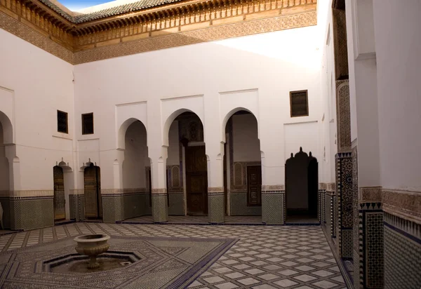 Внутрішній дворик Марокканський художній музей Дар-Сі-Саїд, Марракеш — стокове фото