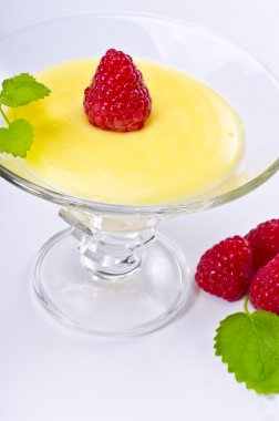 Pudding with Himbbere clipart