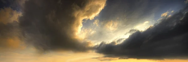 Tempestade céu nuvem — Fotografia de Stock