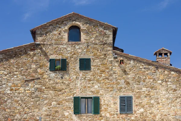 Fasada domu we Włoszech — Zdjęcie stockowe