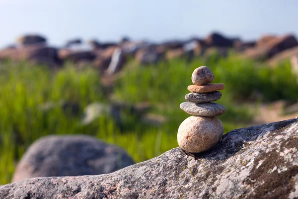 Cairn on the beach by the sea Royalty Free Stock Photos