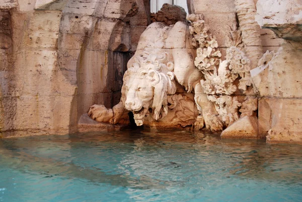 stock image Fountain detail stone lion bent over the water to drink