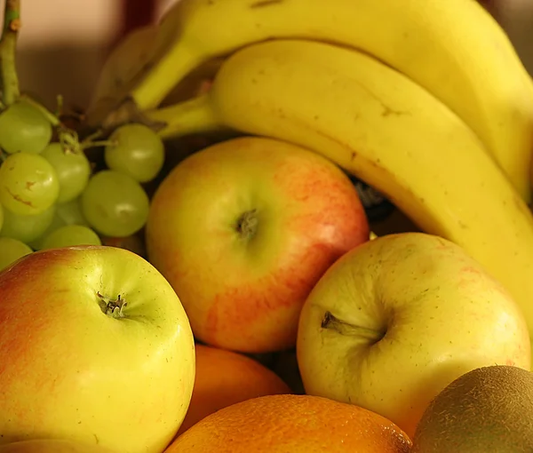 Talerz z owocami — Zdjęcie stockowe