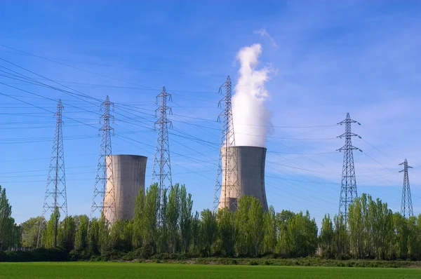 โรงไฟฟ้านิวเคลียร์ของ Tricastin — ภาพถ่ายสต็อก