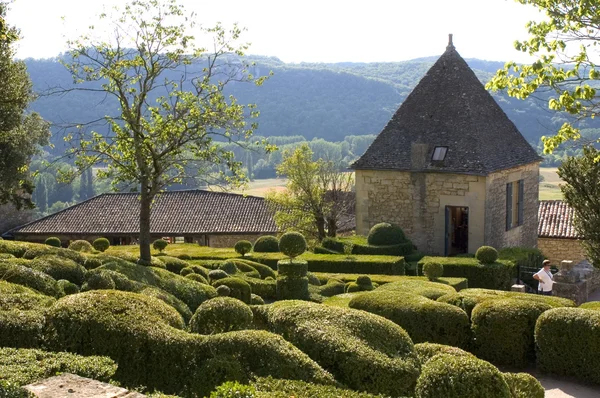 Slott och trädgårdar av marqueyssac — Stockfoto