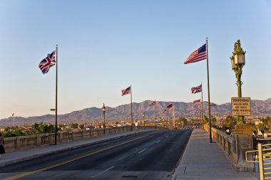 Havasu Gölü'ne, eski tarihi bir köprü ile orijinal sto yeniden Londra Köprüsü