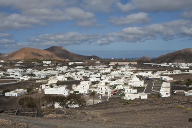 uga, lanzarote kırsal köy göster