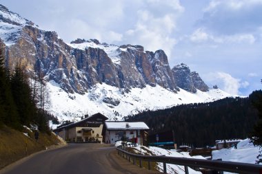 Dolomit dağlar, sella pass