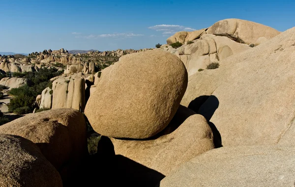Scenic uitgewassen jumbo rotsen in het nationaal park — Stockfoto