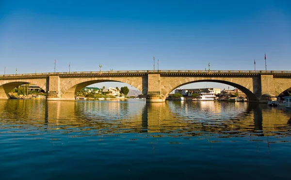 Puente de Londres en el lago Havasu —  Fotos de Stock