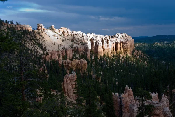 Sandstone formations in Bryce Canyon — Stock Photo, Image