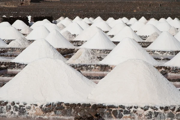 Αλάτι θα παραχθούν σε το παλιό ιστορικό αλατούχο διάλυμα — Φωτογραφία Αρχείου