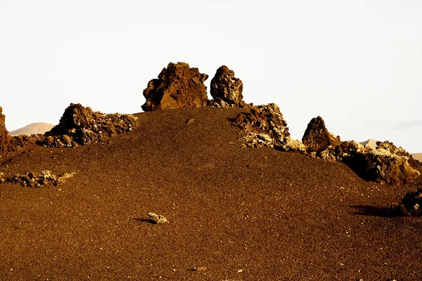Ηφαίστειο τοπίο κατά το ηλιοβασίλεμα — Φωτογραφία Αρχείου