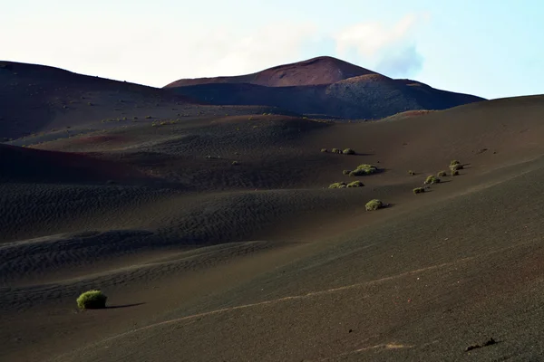 Ηφαιστειακό τοπίο στο εθνικό πάρκο timanfaya — Φωτογραφία Αρχείου