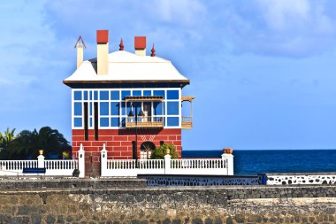 Casa juanita veya mavi ev - arrieta