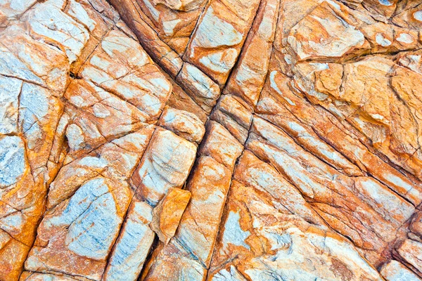 岩のビーチで石の美しいパターン — ストック写真