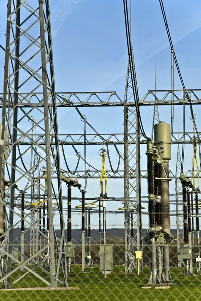 Elektrische elektriciteitscentrale met sky — Stockfoto