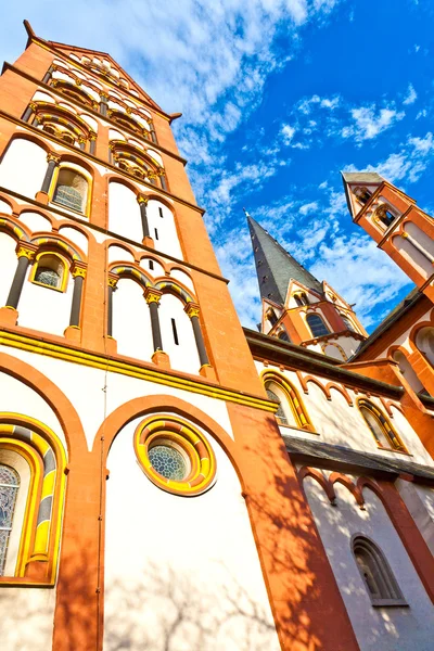 Beroemde gotische koepel in limburg — Stockfoto