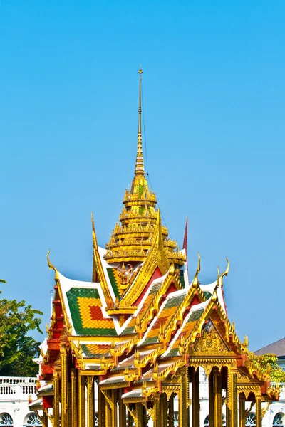 霹雳 Pa 在行宫 Thipya-艺术 (个人自由的神圣位子) — 图库照片